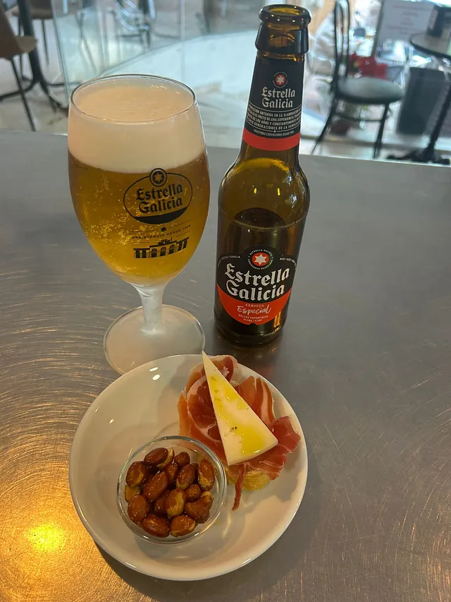 Bar Cafeteria Victoria plato